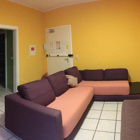 Dormitorium Kaarst Wohnraum Auf Zeit Hostel Bagian luar foto
