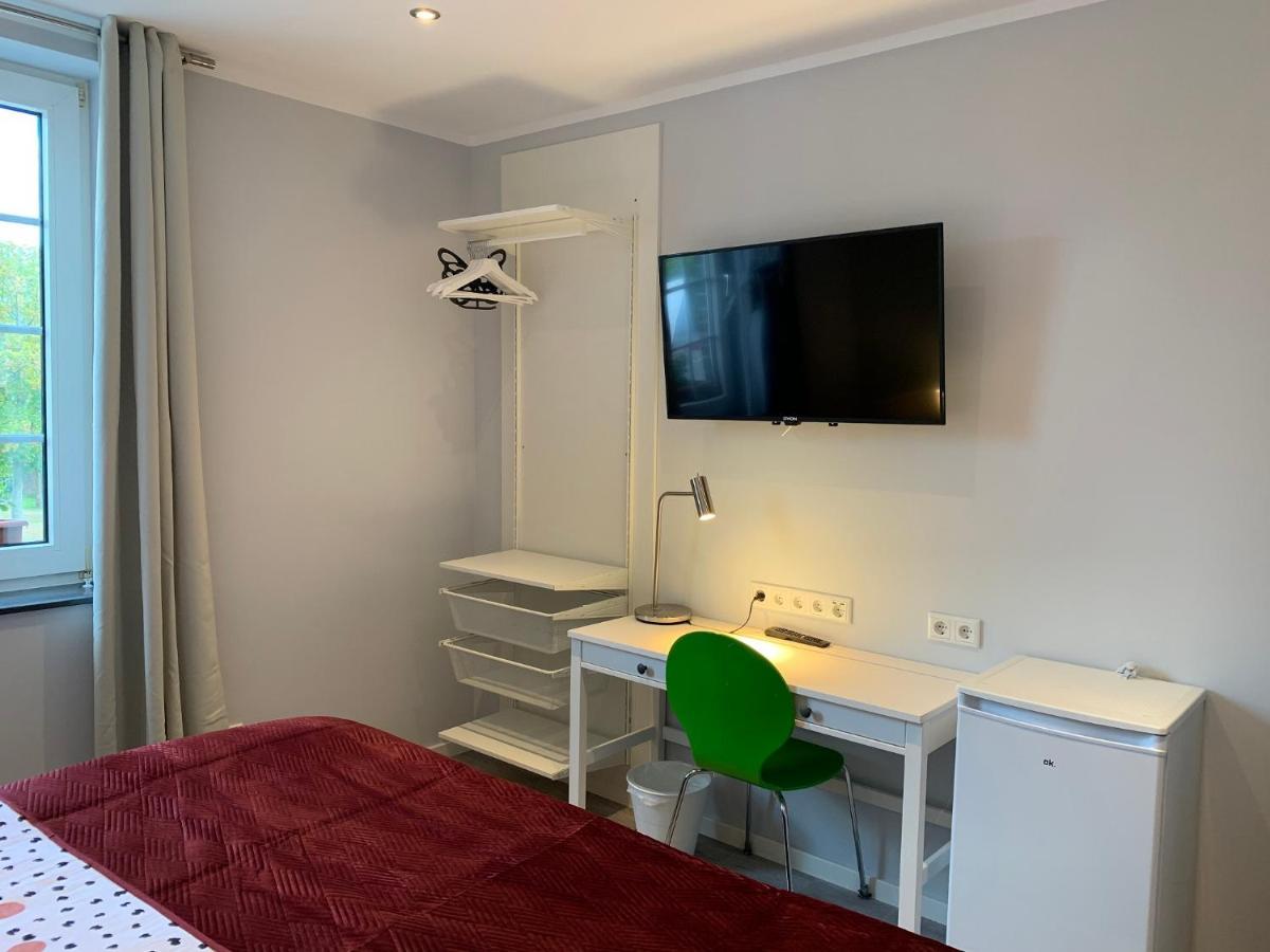 Dormitorium Kaarst Wohnraum Auf Zeit Hostel Bagian luar foto