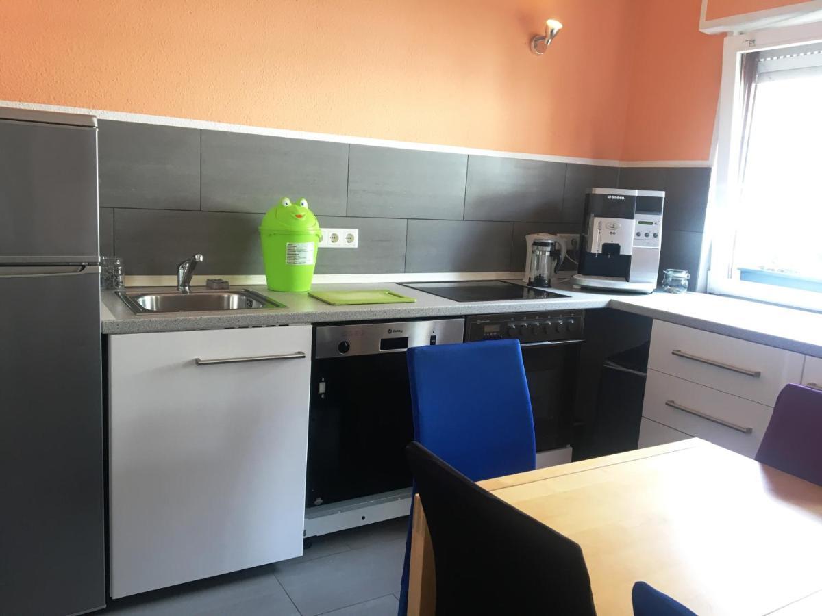 Dormitorium Kaarst Wohnraum Auf Zeit Hostel Bagian luar foto