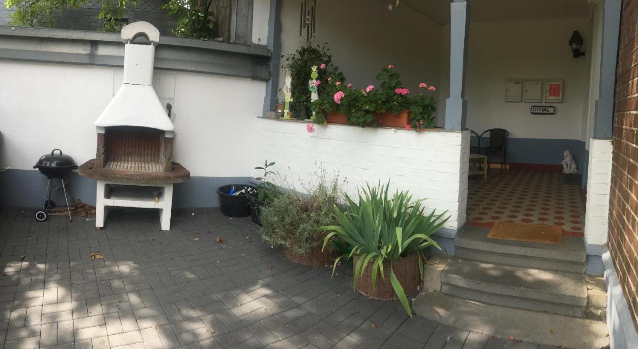 Dormitorium Kaarst Wohnraum Auf Zeit Hostel Bagian luar foto