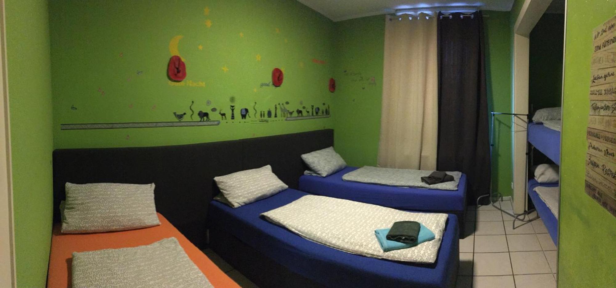 Dormitorium Kaarst Wohnraum Auf Zeit Hostel Bagian luar foto